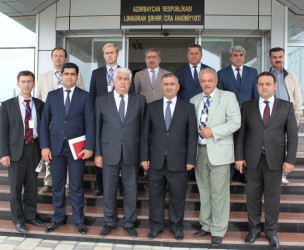 Международные наблюдатели