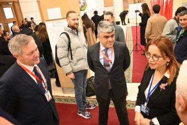 Мониторинг голосования начался на президентских выборах в Азербайджане