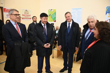 Мониторинг голосования начался на президентских выборах в Азербайджане