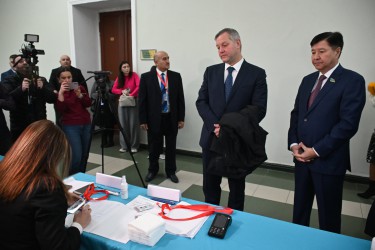 Мониторинг голосования начался на президентских выборах в Азербайджане