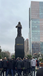 Коллектив Бакинского филиала МИМРД МПА СНГ посетил памятник жертвам Ходжалинского геноцида