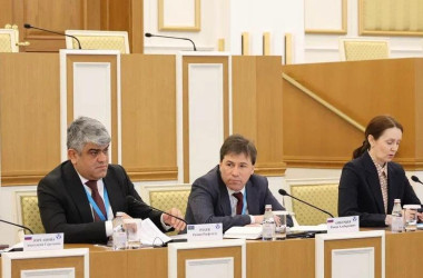 Директор Бакинского филиала МИМРД МПА СНГ участвовал на встрече с Председателем Конституционного Суда Республики Казахстан