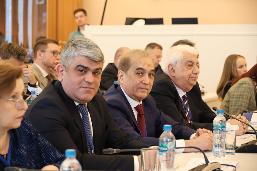 “Süni intellekt və onun seçki prosesində tətbiqi: kompleks yanaşma və qanunvericilik tənzimlənməsi” mövzusunda Dəyirmi masa