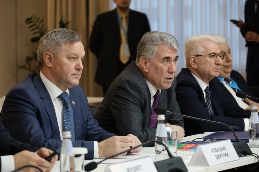 Состоялась встреча в Верховном суде Республики Казахстан