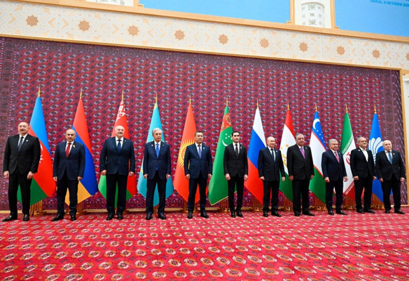 Azərbaycan regional əməkdaşliq sistemində: Türkmənistanda keçirilən beynəlxalq görüşlərin yekunları
